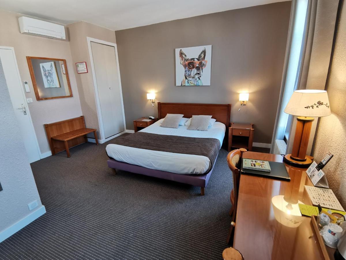 Logis Hotel Le Cerf Бриар Экстерьер фото